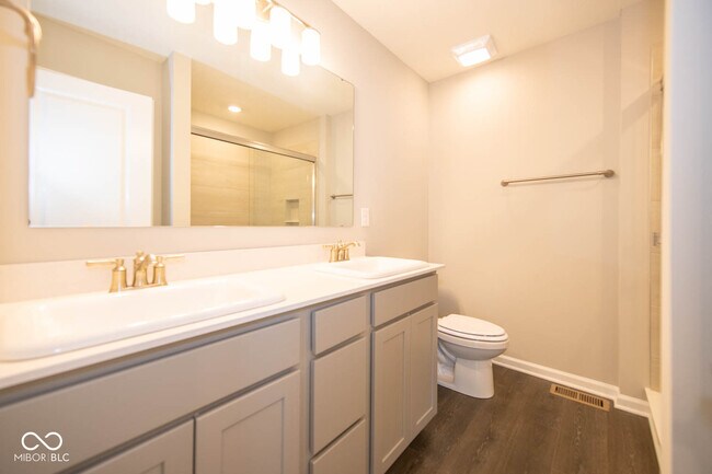 Building Photo - 6433 Yuma Ct