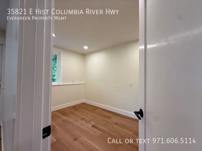 Building Photo - 35821 Historic Columbia River Hwy