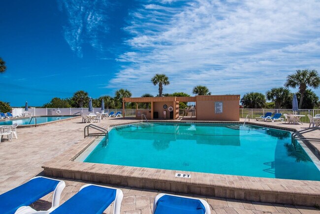 Building Photo - 11 Oceanside Dr