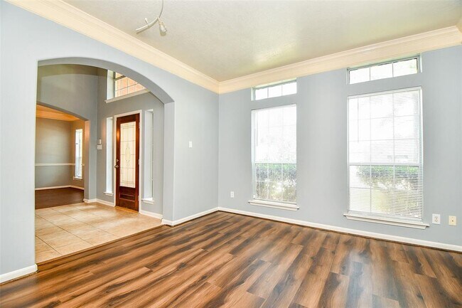 Building Photo - 12823 Dadebrook Ct