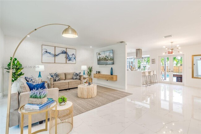 Building Photo - 4212 Van Buren St