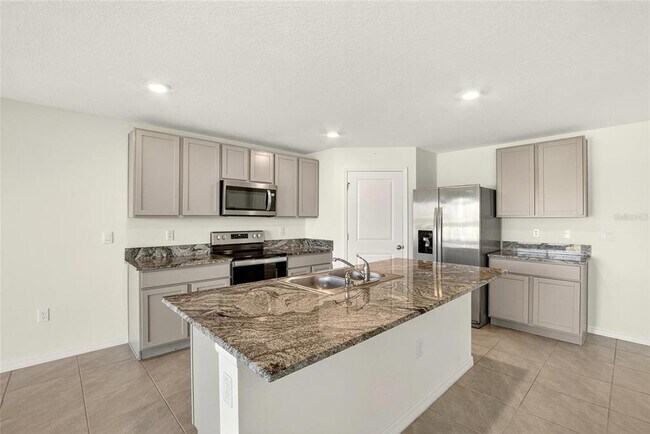 Building Photo - 3288 Silver Date Dr