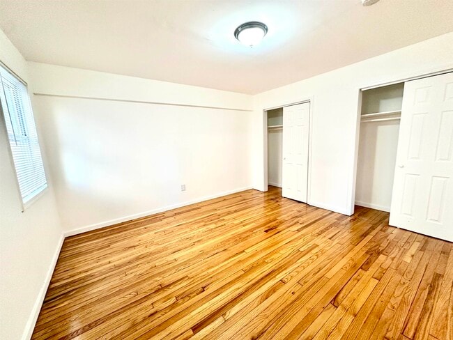 Building Photo - 31-33-33 Tillinghast St