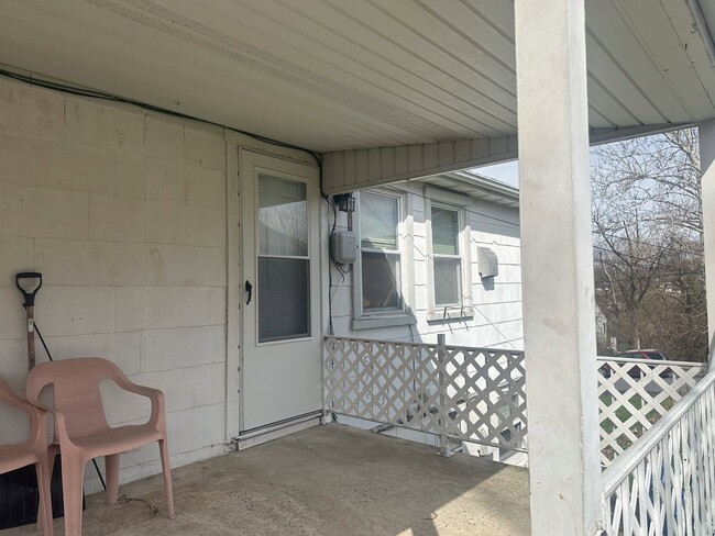 Building Photo - 1406 Beaumont Ave