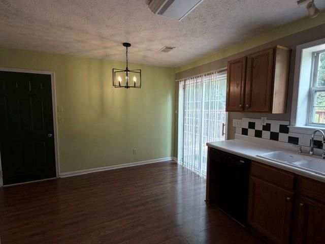 Building Photo - 529 Summerbrooke Ct