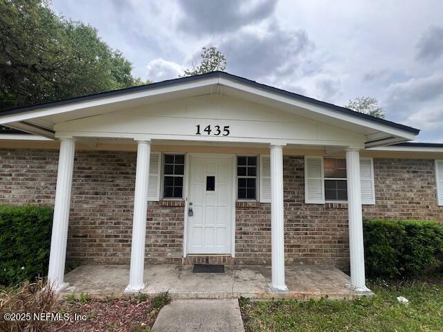 Building Photo - 1435 Undine Ave