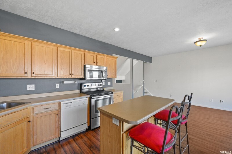 Building Photo - 129 Chandlerpoint Way
