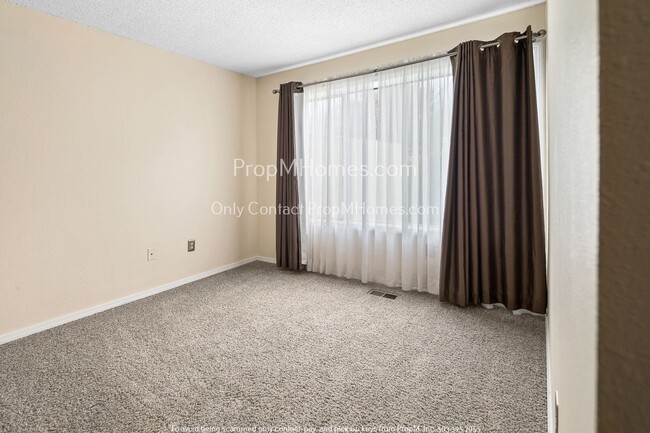 Building Photo - Charming One Bedroom, One Bath in South Po...