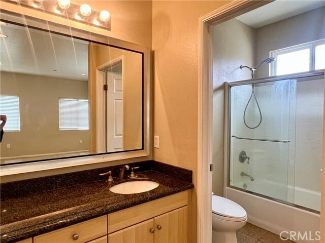 Building Photo - 266 S Redwood Ave