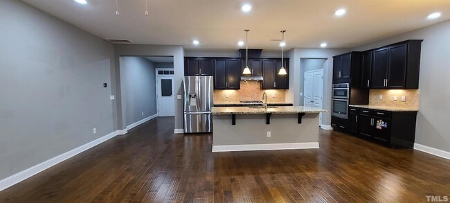 Building Photo - 529 Buhrstone Dr