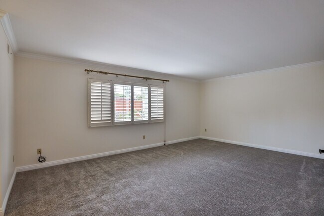 Building Photo - Spacious 3-Bedroom Scripps Ranch Home