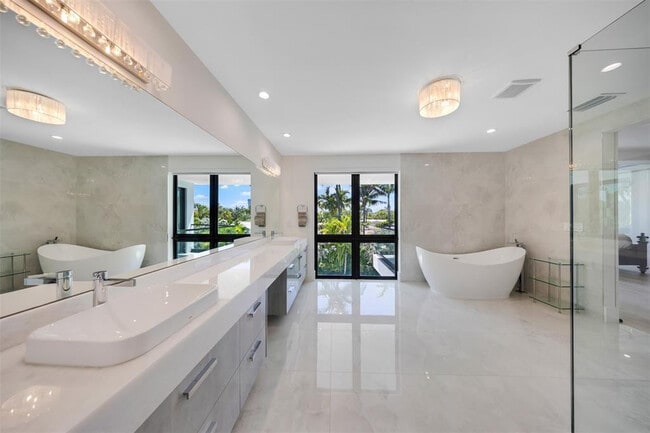 Building Photo - 2001 Marietta Dr