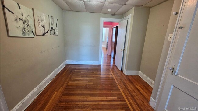 Building Photo - 60-24 70th Ave