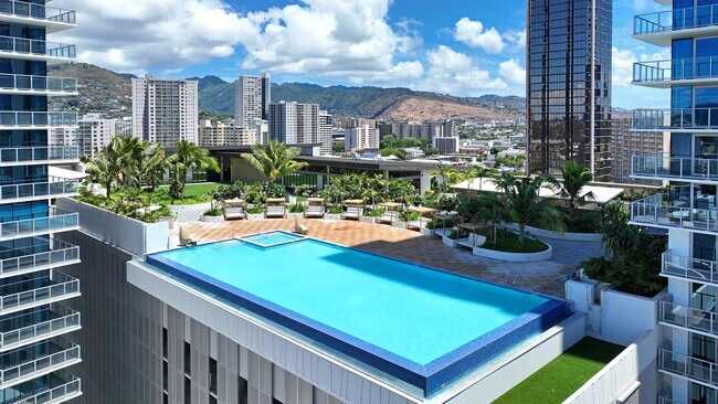 Building Photo - Brand New Condo on Keeaumoku - 1 BR/1 BA/1...