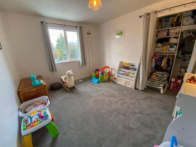 Building Photo - 24015 130th Ave SE