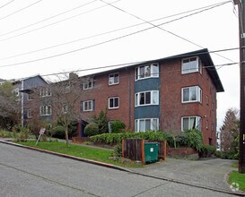 Building Photo - Lakecrest Apartments