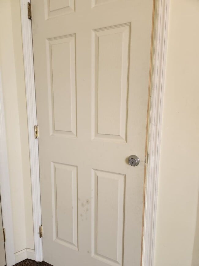 Building Photo - 413-415 N. 6th Avenue