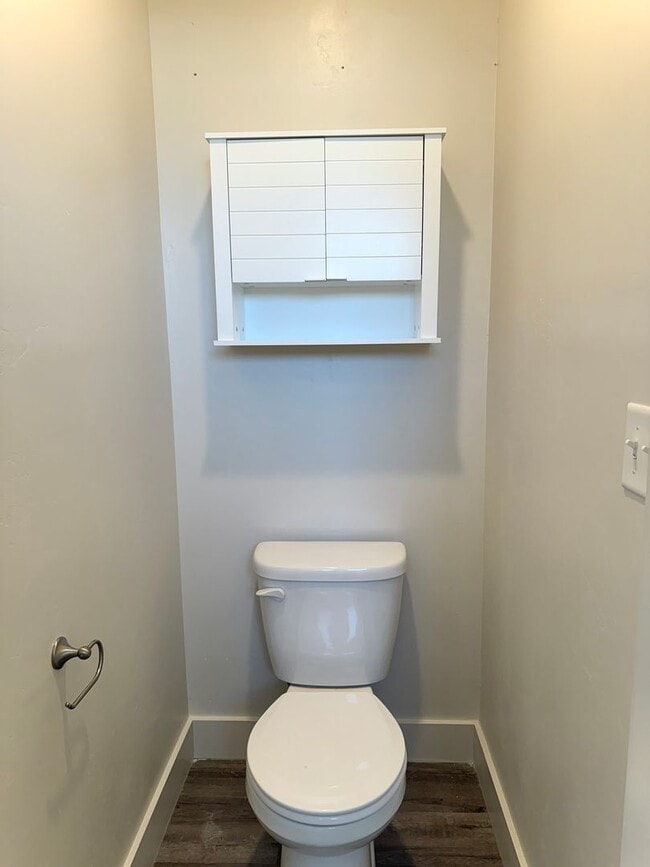 Building Photo - 4 bedroom 2.5 bath Plain City House