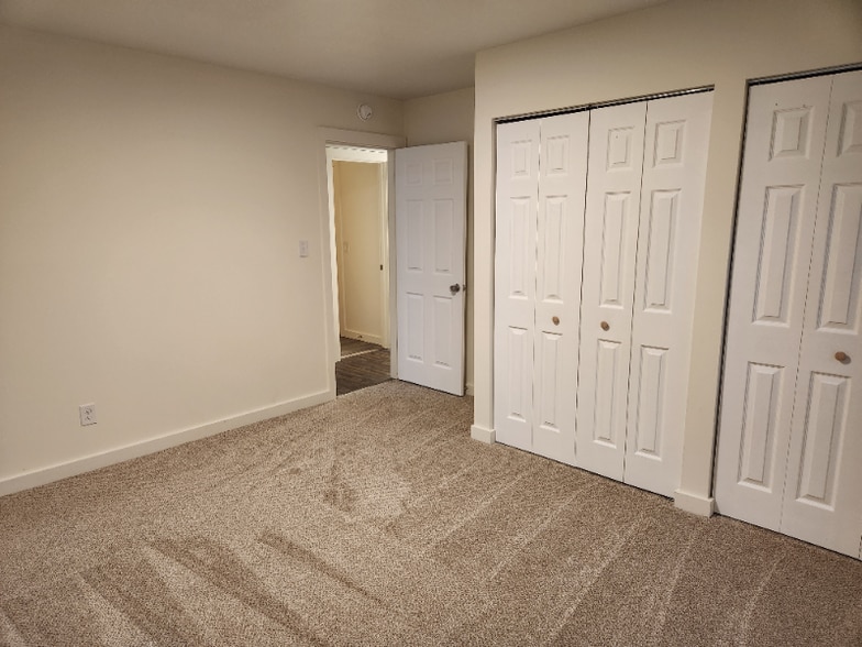 Building Photo - 4707 Kent Rd