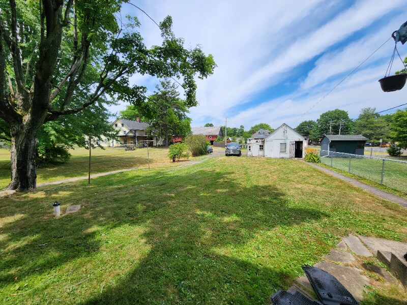 Building Photo - 248 S Hellertown Ave