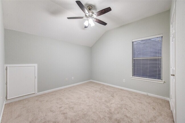 Building Photo - 25419 Hall Meadow Ln