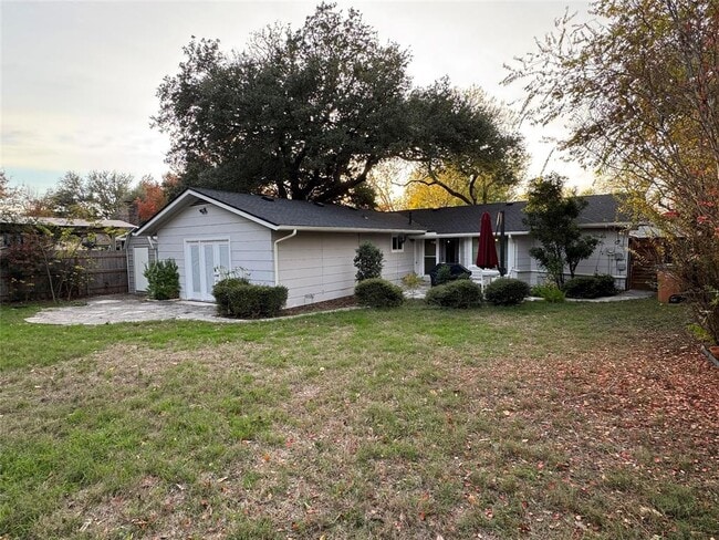 Building Photo - 8401 Millway Dr