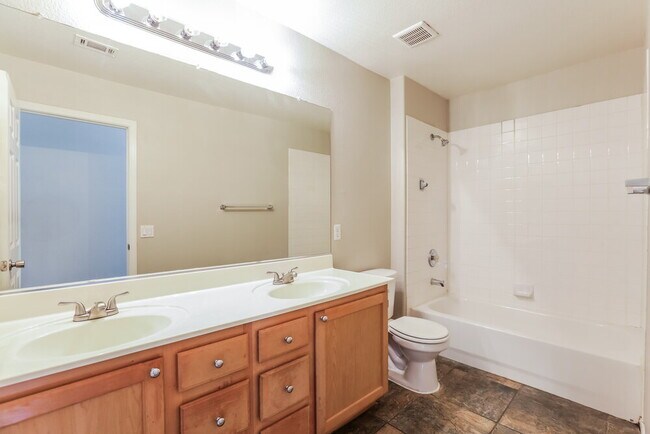 Building Photo - 6364 Gentlewood Ave