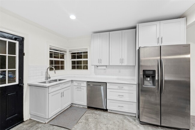 Building Photo - 3714 Eagle St