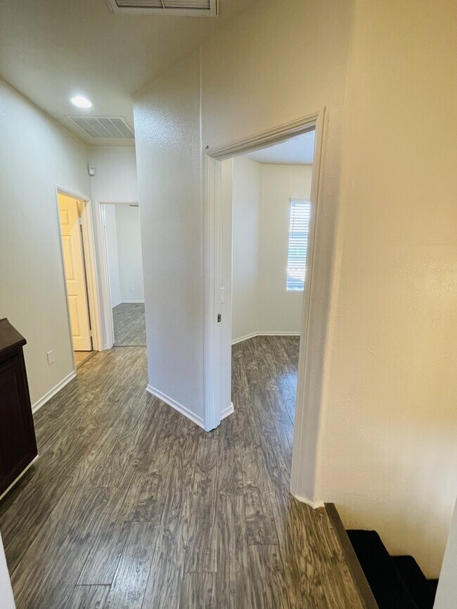 Building Photo - Condo