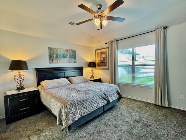 Building Photo - 1916 Thorndyke Ln