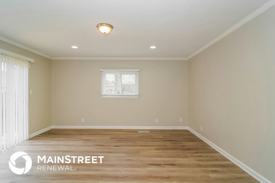 Building Photo - 1290 Tanglewood Dr