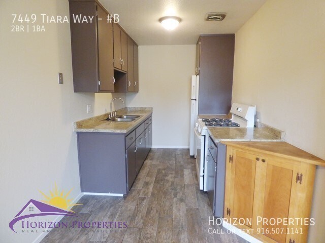 Building Photo - 7449 Tiara Way