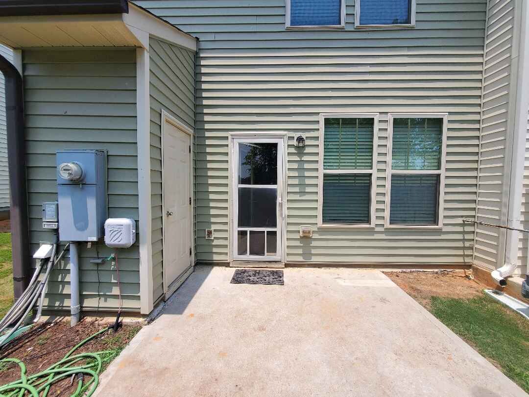 Building Photo - Room in Townhome on Maypearl Ln