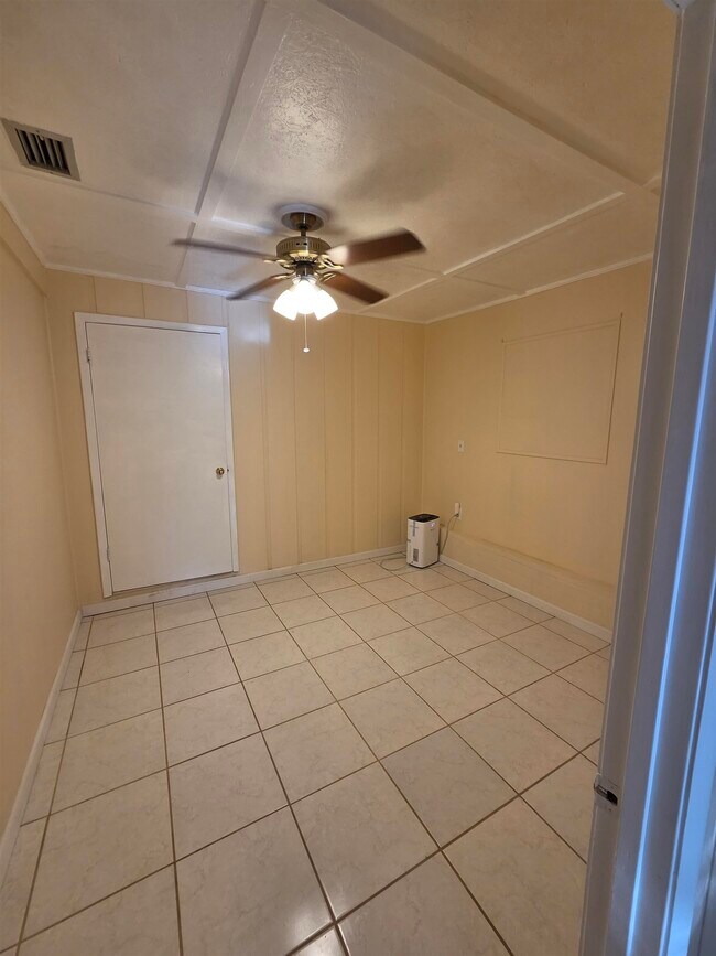 Building Photo - 7557 US-1
