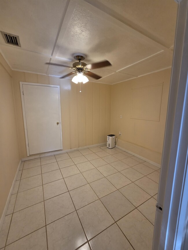 Building Photo - 7557 US-1