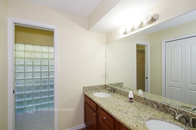 Building Photo - 1176 E Winged Foot Cir