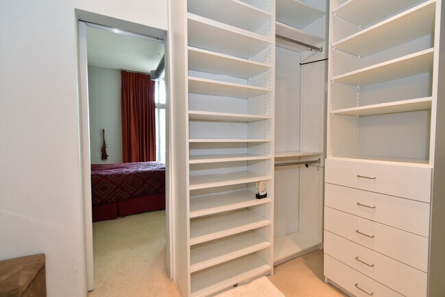 Building Photo - Incredible 11th Floor 2BR/2BA Condo Blocks from the Metro in Vibrant Mount Vernon Triangle!