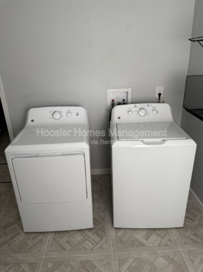 Building Photo - 940 Jefferson Ave