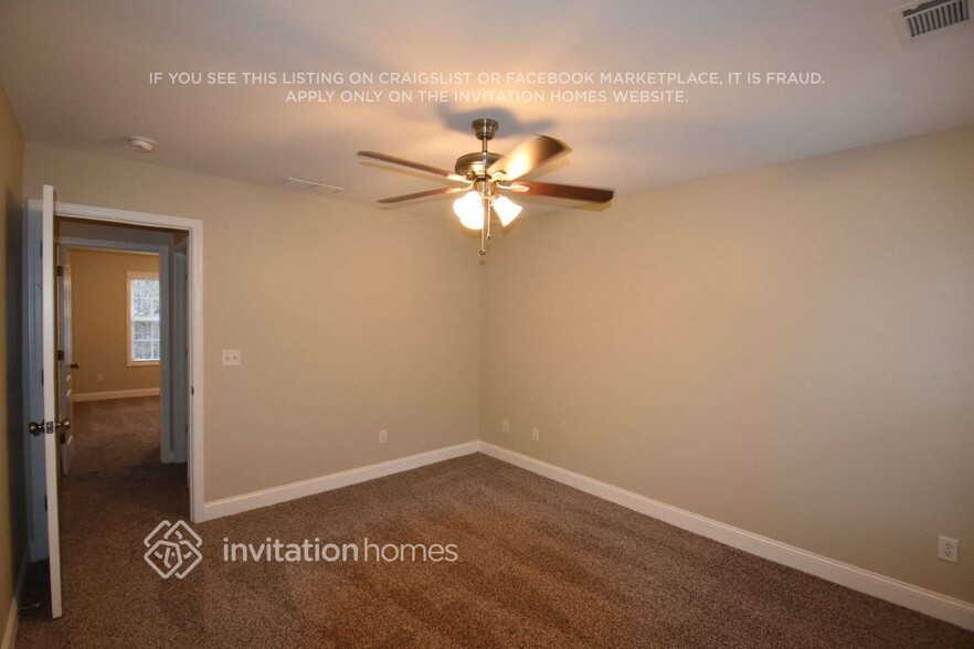 Building Photo - 5591 Hickory Stone Dr