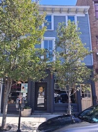 Building Photo - 354 Main St