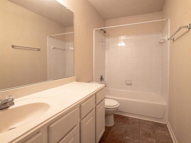 Building Photo - 4815 Vintage Grove Ct