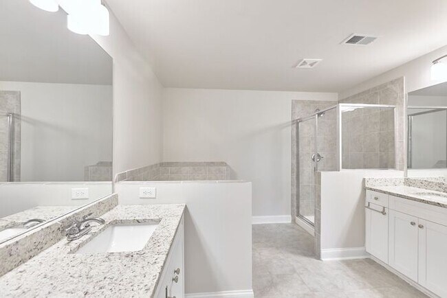 Building Photo - 5745 Rocky Falls Rd