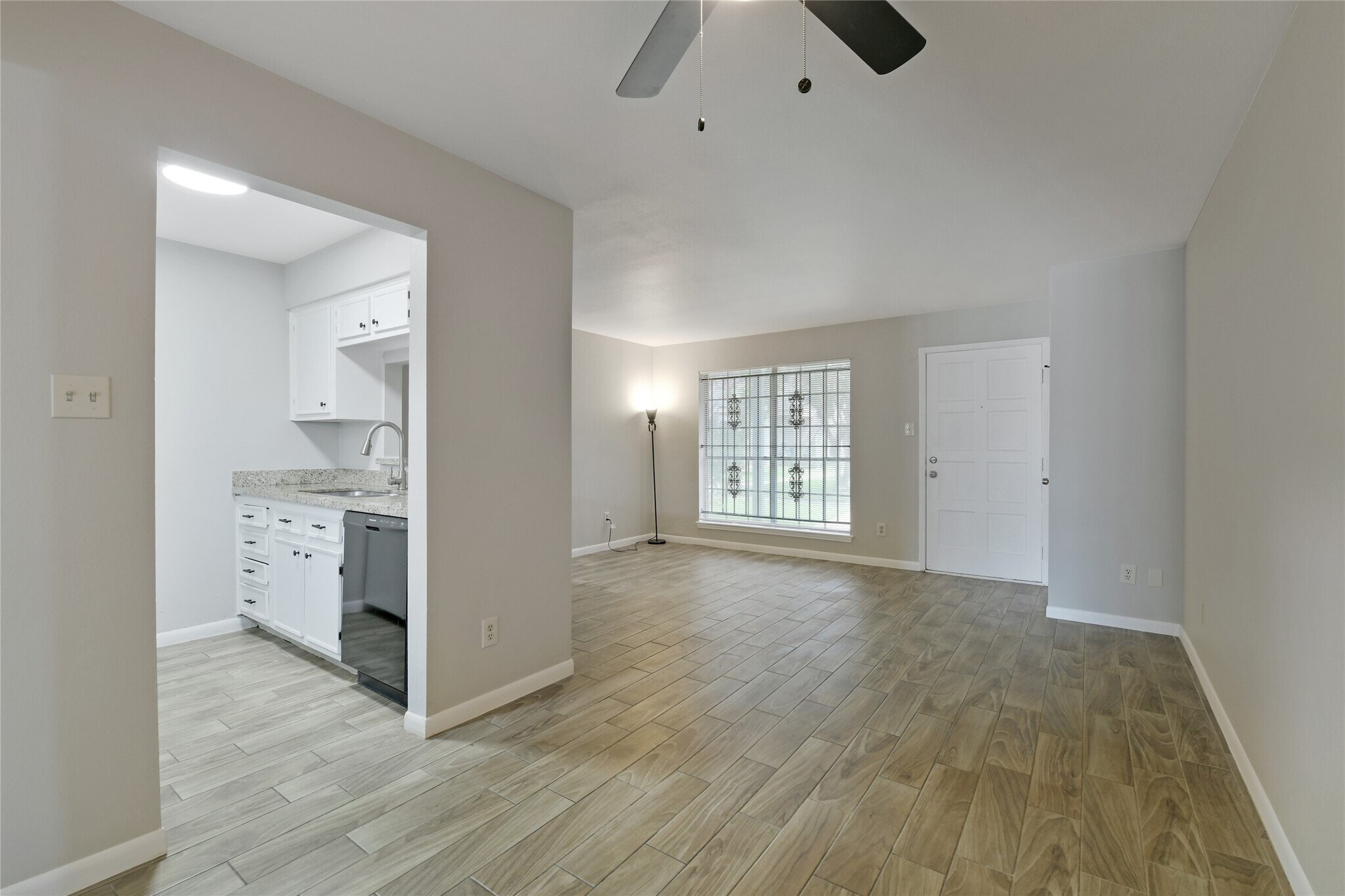 Building Photo - 4500 Sherwood Ln