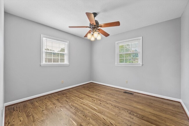 Building Photo - 600 Gale Ln