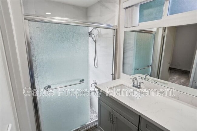 Building Photo - 27277 Garza Dr