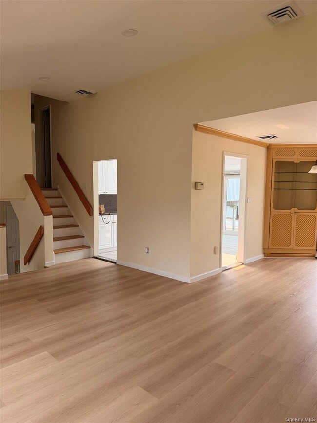 Building Photo - 39 Favorite Ln