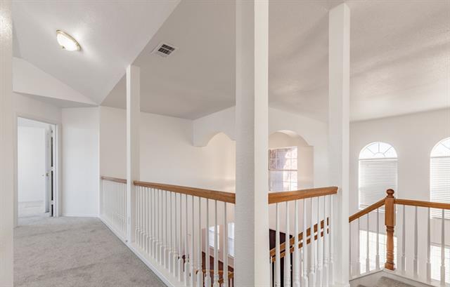 Building Photo - 5021 Goldenrod Dr