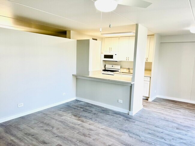 Building Photo - 910 Ahana St