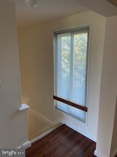 Building Photo - 1823 N Shore Ct