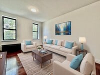 Building Photo - 607 W 137th St